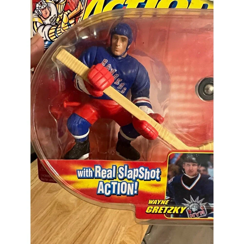 Starting Lineup Pro Action Hockey Wayne Gretzky Figure w/ Hockey Stick